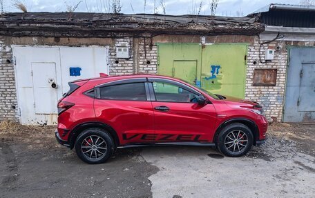 Honda Vezel, 2017 год, 1 700 000 рублей, 17 фотография