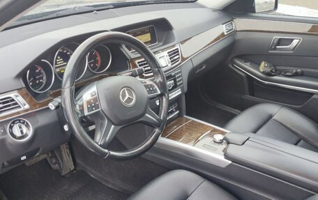 Mercedes-Benz E-Класс, 2014 год, 1 590 000 рублей, 26 фотография