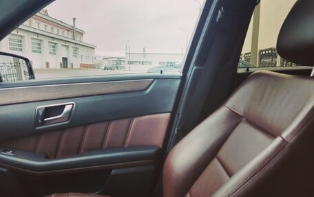 Mercedes-Benz E-Класс, 2012 год, 1 700 000 рублей, 6 фотография