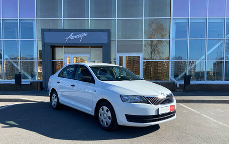Skoda Rapid I, 2014 год, 1 100 000 рублей, 7 фотография