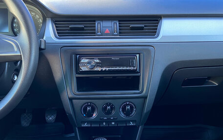 Skoda Rapid I, 2014 год, 1 100 000 рублей, 14 фотография