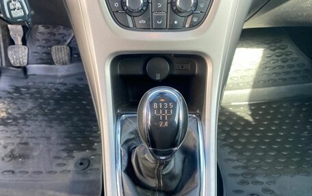 Opel Astra J, 2010 год, 620 000 рублей, 25 фотография