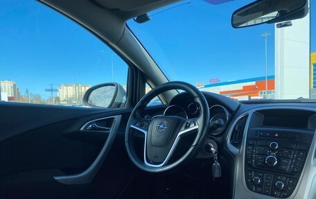 Opel Astra J, 2010 год, 620 000 рублей, 28 фотография