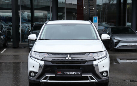 Mitsubishi Outlander III рестайлинг 3, 2021 год, 2 480 000 рублей, 2 фотография
