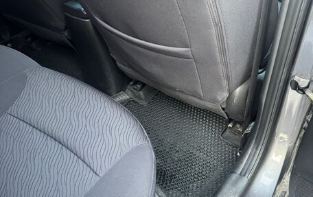 Hyundai Solaris II рестайлинг, 2011 год, 630 000 рублей, 11 фотография