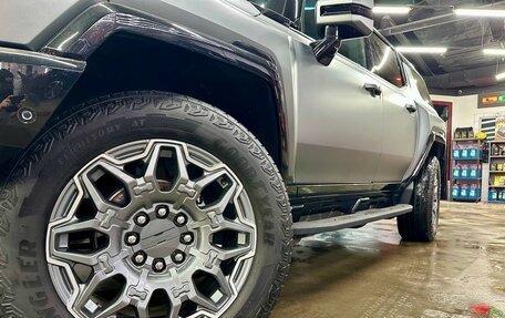 GMC Hummer EV, 2023 год, 15 000 000 рублей, 2 фотография