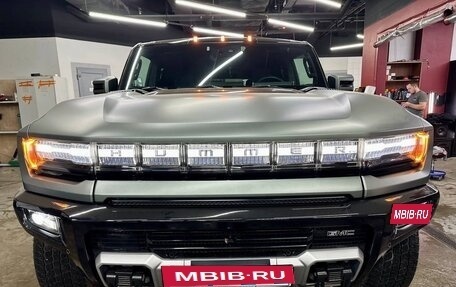 GMC Hummer EV, 2023 год, 15 000 000 рублей, 3 фотография