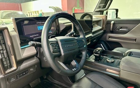 GMC Hummer EV, 2023 год, 15 000 000 рублей, 11 фотография