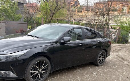 Hyundai Elantra, 2023 год, 2 500 000 рублей, 2 фотография