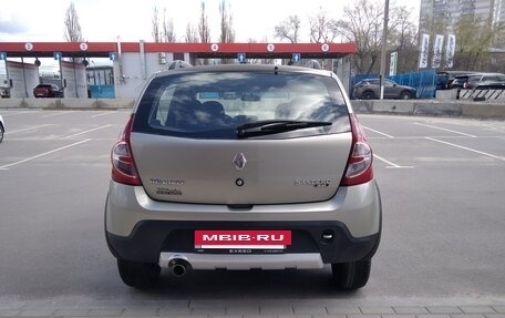 Renault Sandero I, 2013 год, 798 000 рублей, 5 фотография