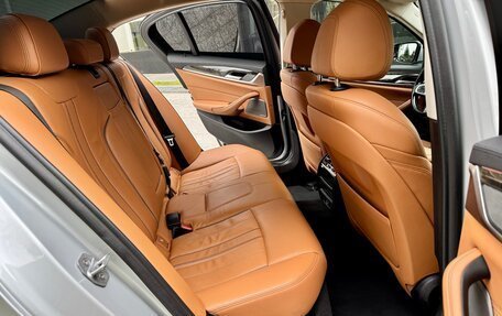 BMW 5 серия, 2018 год, 2 740 000 рублей, 14 фотография