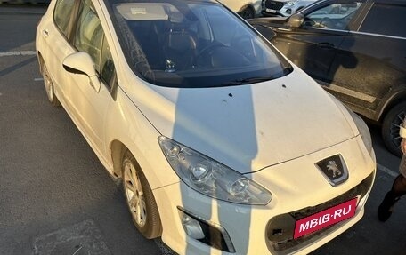 Peugeot 308 II, 2013 год, 599 000 рублей, 2 фотография