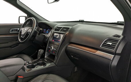 Ford Explorer VI, 2019 год, 3 500 000 рублей, 12 фотография