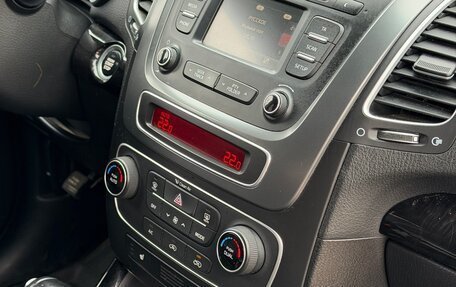 KIA Sorento II рестайлинг, 2014 год, 1 750 000 рублей, 28 фотография