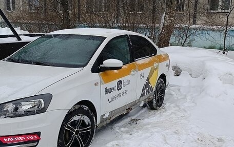 Volkswagen Polo VI (EU Market), 2016 год, 510 000 рублей, 2 фотография