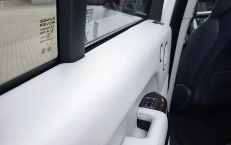 Land Rover Range Rover IV рестайлинг, 2015 год, 4 500 000 рублей, 4 фотография