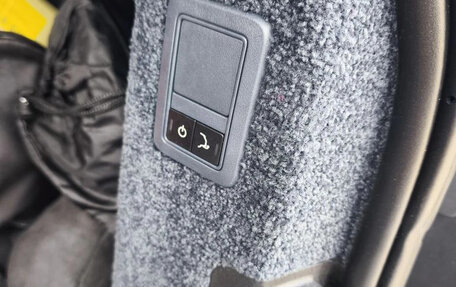 Land Rover Range Rover IV рестайлинг, 2015 год, 4 500 000 рублей, 5 фотография