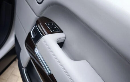 Land Rover Range Rover IV рестайлинг, 2015 год, 4 500 000 рублей, 14 фотография