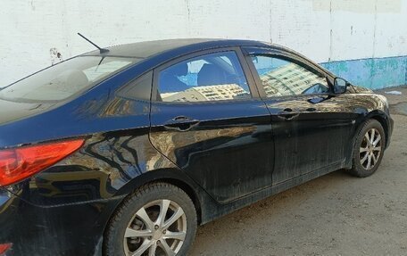 Hyundai Solaris II рестайлинг, 2012 год, 850 000 рублей, 3 фотография