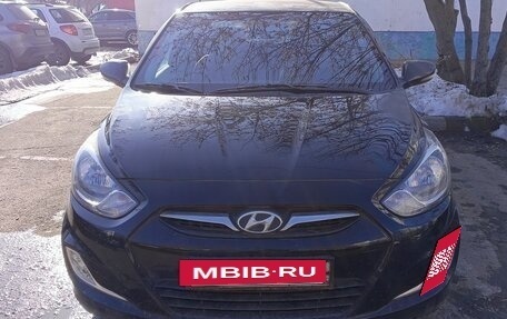 Hyundai Solaris II рестайлинг, 2012 год, 850 000 рублей, 4 фотография