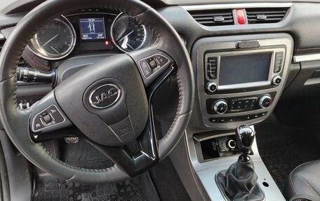 JAC T6, 2023 год, 1 200 000 рублей, 4 фотография