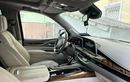 Cadillac Escalade V, 2021 год, 9 500 000 рублей, 8 фотография