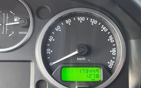 Land Rover Defender I, 2011 год, 2 180 000 рублей, 24 фотография