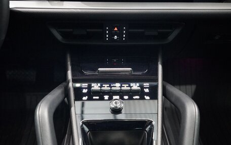 Porsche Cayenne III, 2023 год, 11 990 000 рублей, 12 фотография