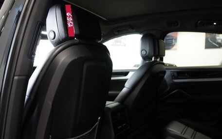 Porsche Cayenne III, 2023 год, 11 990 000 рублей, 20 фотография