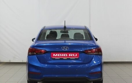 Hyundai Solaris II рестайлинг, 2018 год, 1 050 000 рублей, 10 фотография