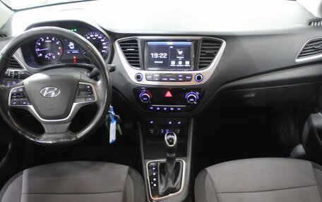 Hyundai Solaris II рестайлинг, 2018 год, 1 050 000 рублей, 26 фотография