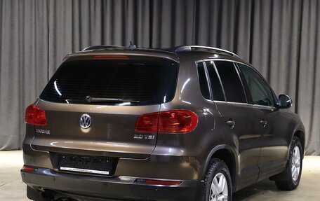 Volkswagen Tiguan I, 2015 год, 1 349 000 рублей, 2 фотография