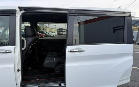 Honda Stepwgn IV, 2019 год, 1 690 002 рублей, 10 фотография