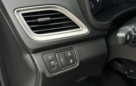 Hyundai Solaris II рестайлинг, 2019 год, 1 320 000 рублей, 18 фотография