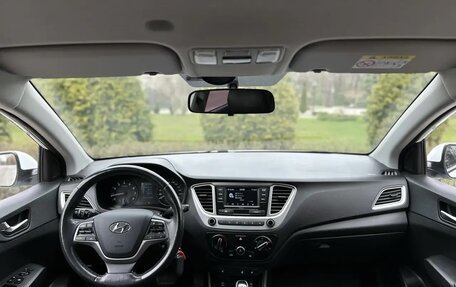 Hyundai Solaris II рестайлинг, 2019 год, 1 320 000 рублей, 21 фотография