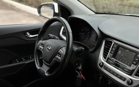 Hyundai Solaris II рестайлинг, 2019 год, 1 320 000 рублей, 31 фотография