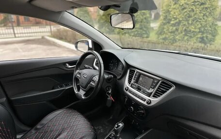 Hyundai Solaris II рестайлинг, 2019 год, 1 320 000 рублей, 32 фотография