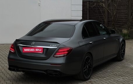 Mercedes-Benz E-Класс AMG, 2017 год, 6 500 000 рублей, 6 фотография