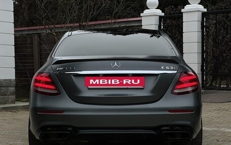 Mercedes-Benz E-Класс AMG, 2017 год, 6 500 000 рублей, 9 фотография