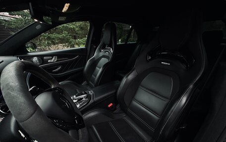 Mercedes-Benz E-Класс AMG, 2017 год, 6 500 000 рублей, 33 фотография