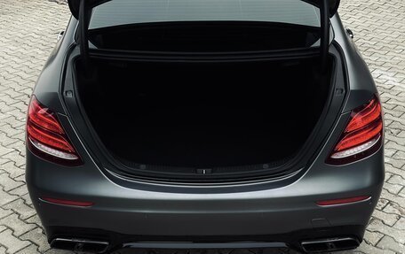 Mercedes-Benz E-Класс AMG, 2017 год, 6 500 000 рублей, 37 фотография