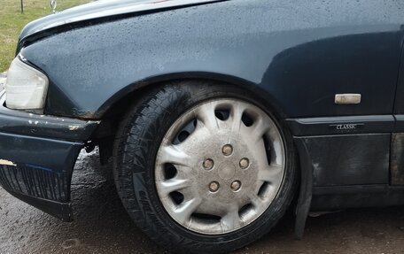 Mercedes-Benz C-Класс, 1997 год, 175 000 рублей, 2 фотография