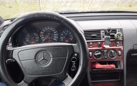 Mercedes-Benz C-Класс, 1997 год, 175 000 рублей, 4 фотография