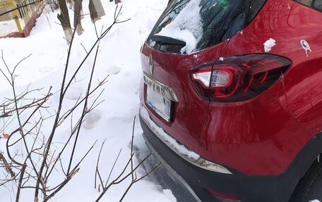 Renault Kaptur I рестайлинг, 2022 год, 1 760 000 рублей, 3 фотография