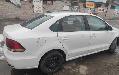 Volkswagen Polo VI (EU Market), 2019 год, 700 000 рублей, 2 фотография