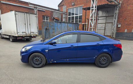 Hyundai Solaris II рестайлинг, 2012 год, 590 000 рублей, 2 фотография