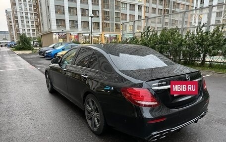 Mercedes-Benz E-Класс, 2019 год, 3 800 000 рублей, 4 фотография