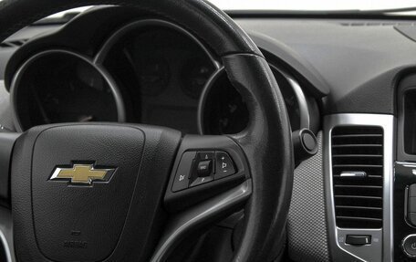 Chevrolet Cruze II, 2011 год, 899 990 рублей, 18 фотография