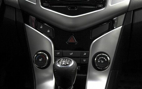 Chevrolet Cruze II, 2011 год, 899 990 рублей, 21 фотография