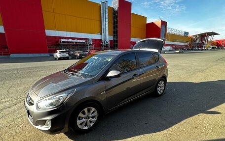 Hyundai Solaris II рестайлинг, 2012 год, 630 000 рублей, 5 фотография